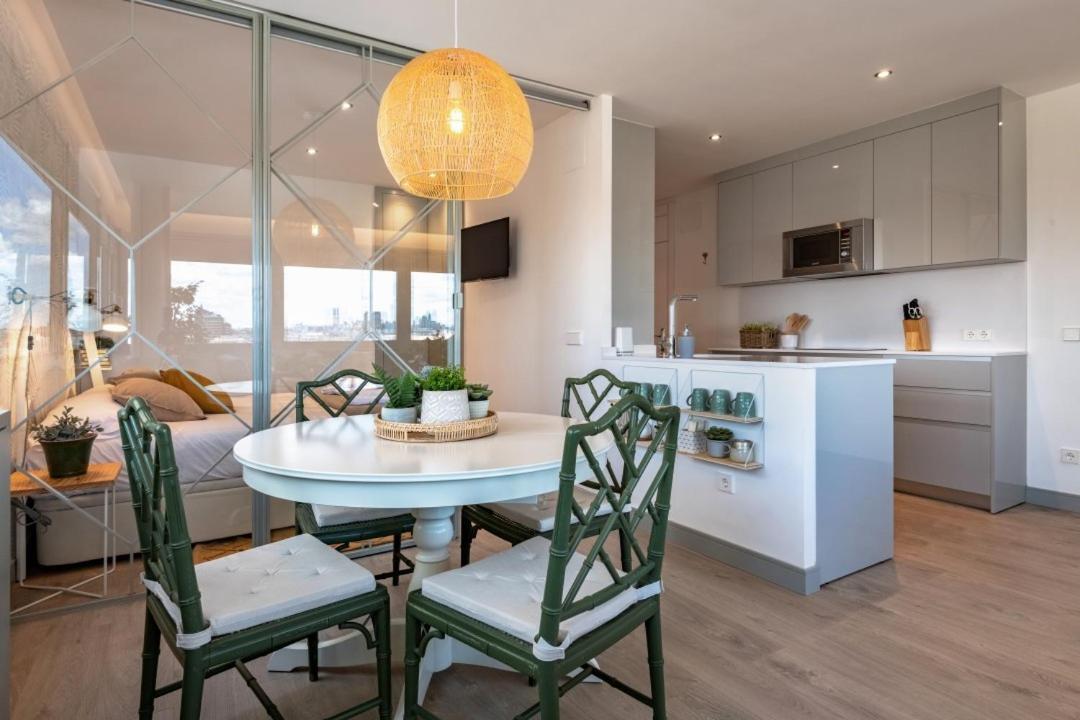 2 Bedrooms 1 Bathroom Furnished - Justicia - Incredible Views - Mintystay Apartamento